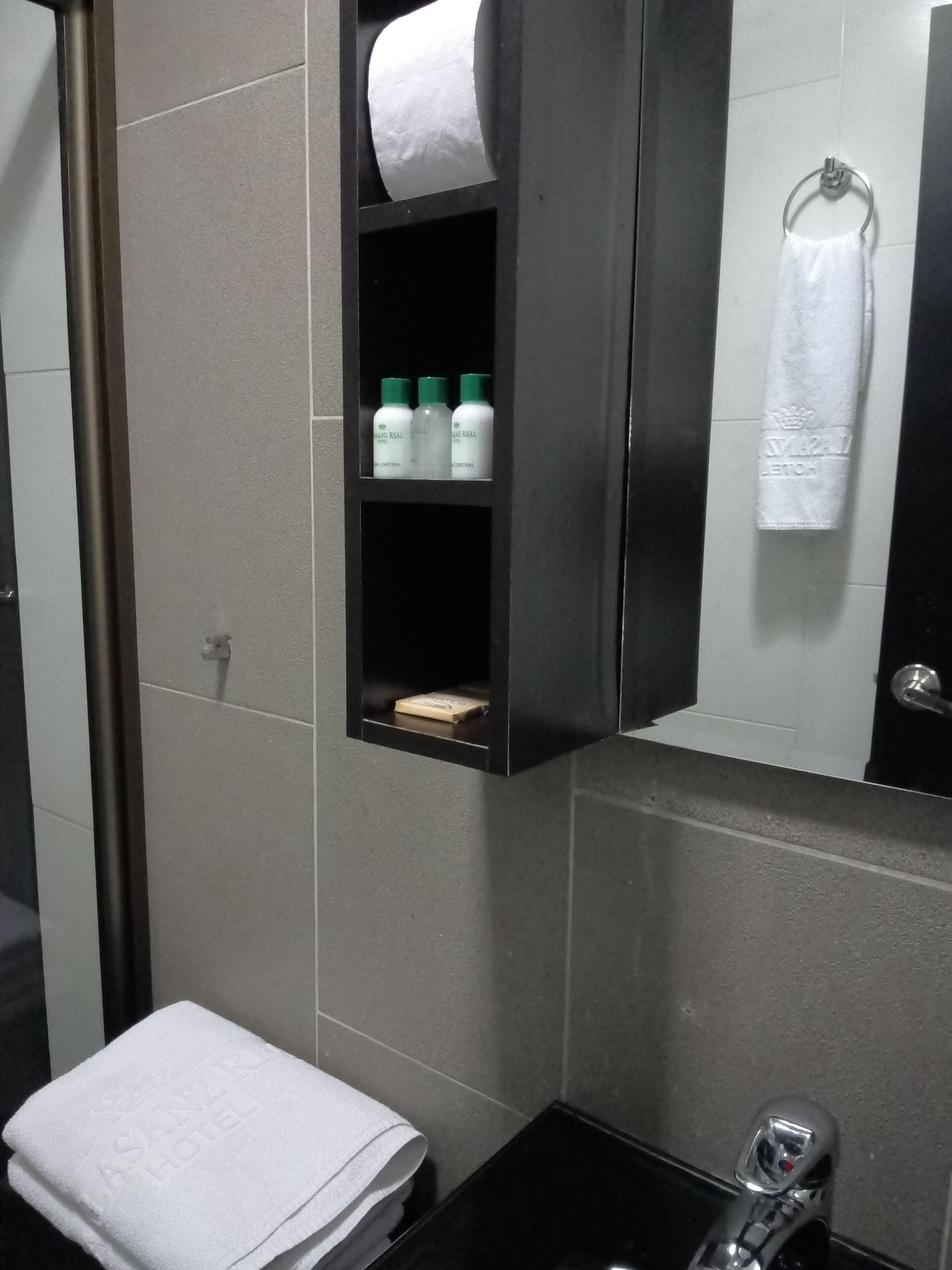 Hotel Calasanz Real Меделин Екстериор снимка